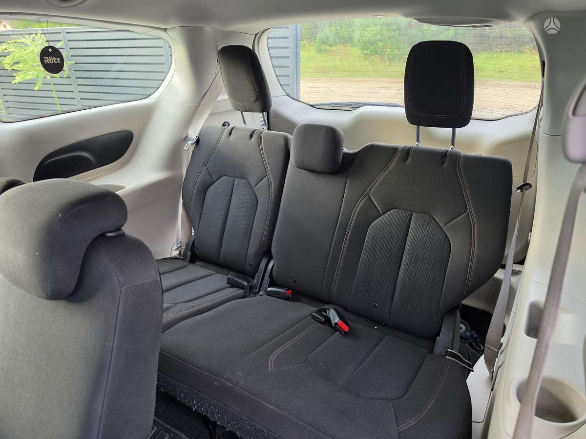 Chrysler Pacifica, 3.6 l., Минивэн