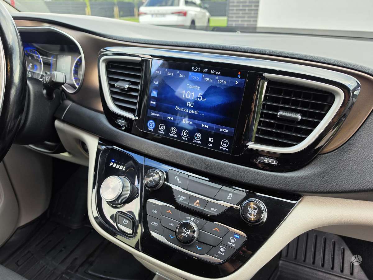 Chrysler Pacifica, 3.6 l., Минивэн