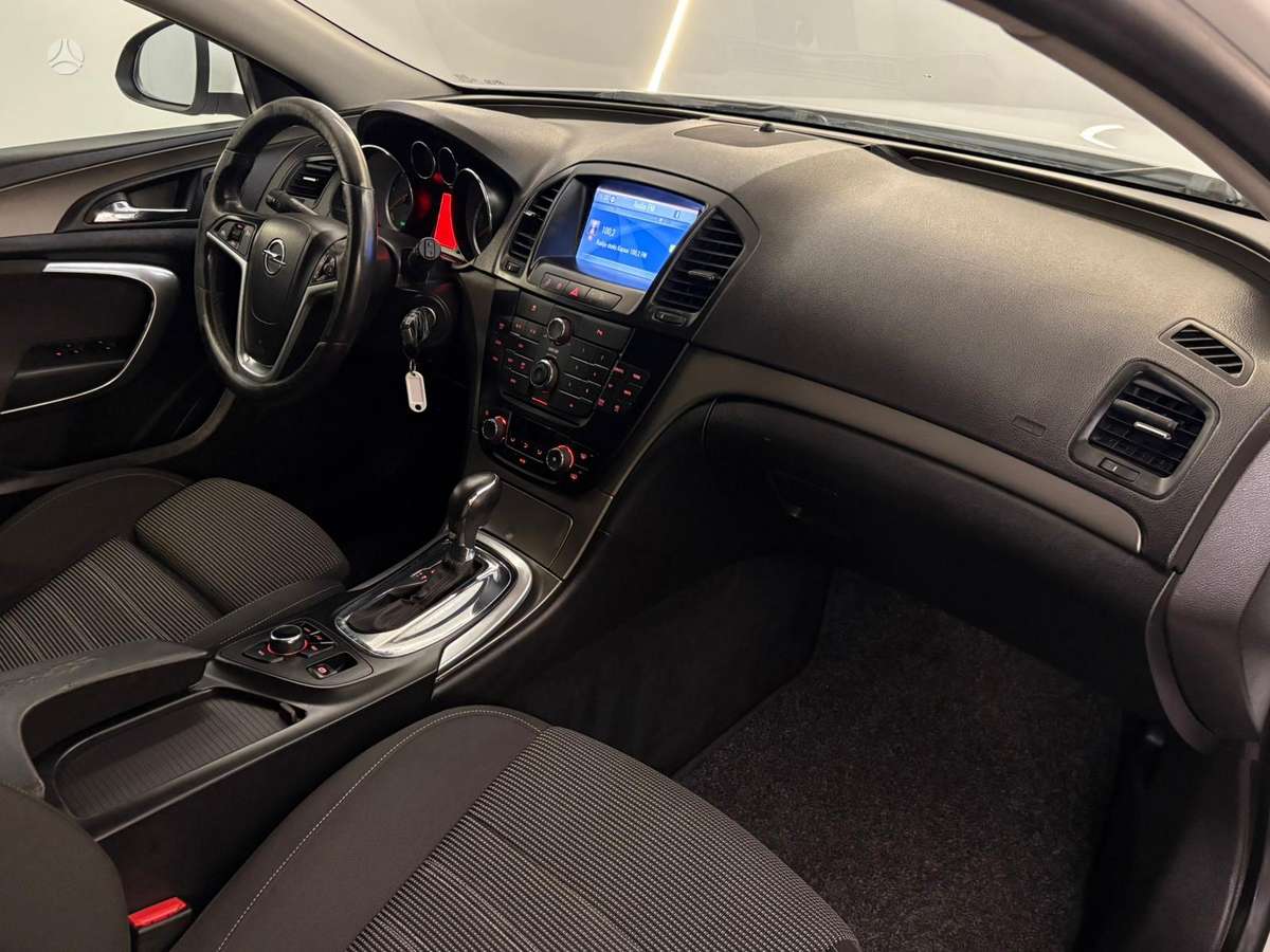 Opel Insignia, 2.0 l., Универсал