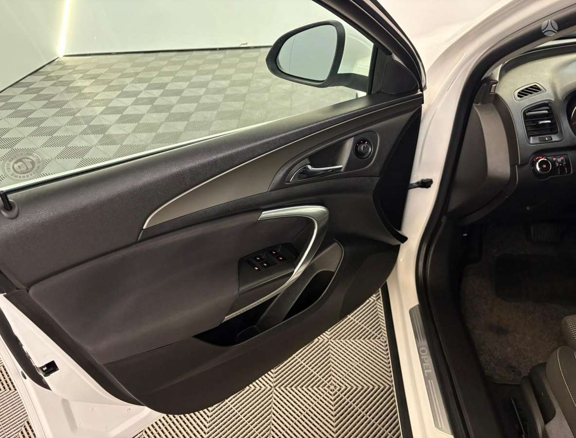 Opel Insignia, 2.0 l., Универсал