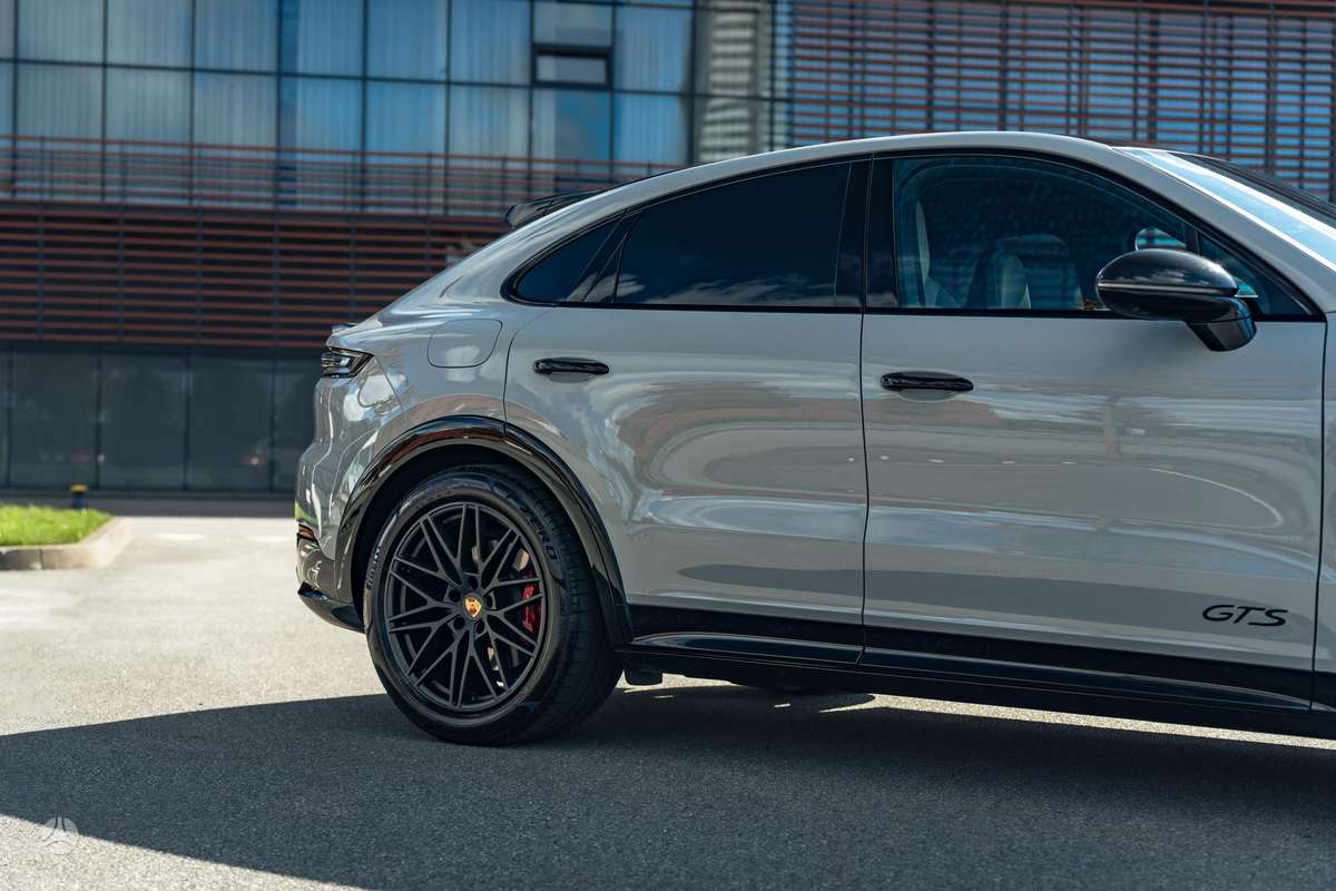 Porsche Cayenne Coupe - 6