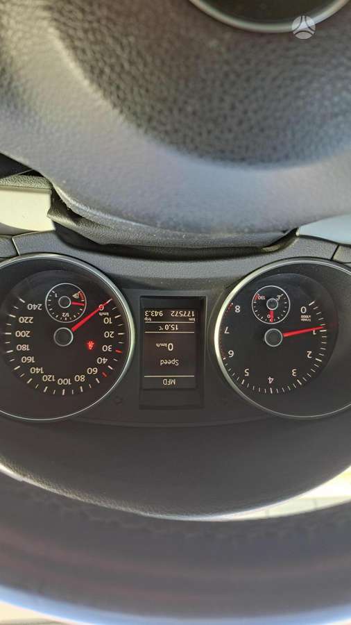 Volkswagen Golf - 9