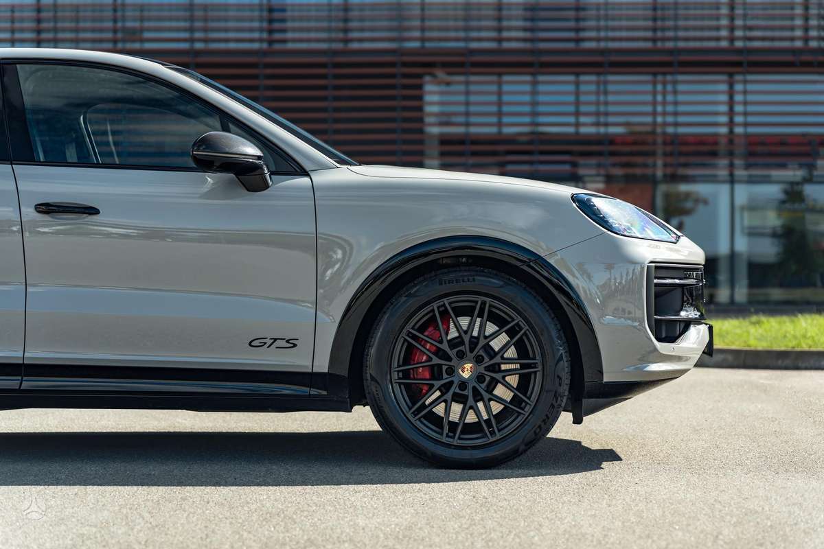 Porsche Cayenne Coupe - 8