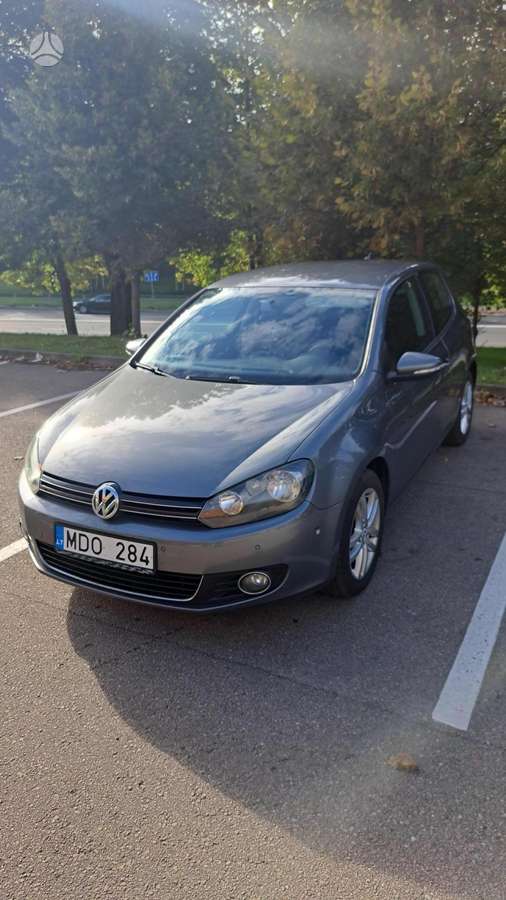 Volkswagen Golf - 2
