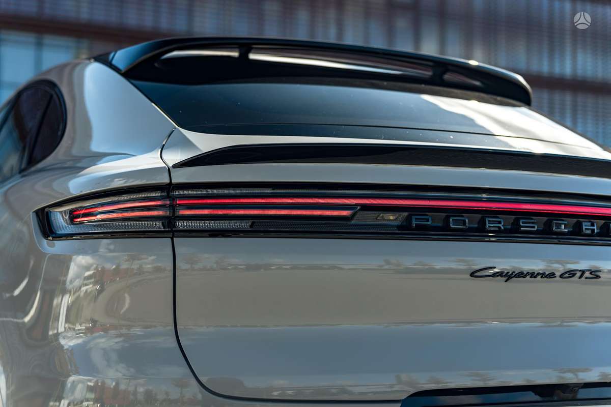 Porsche Cayenne Coupe - 11