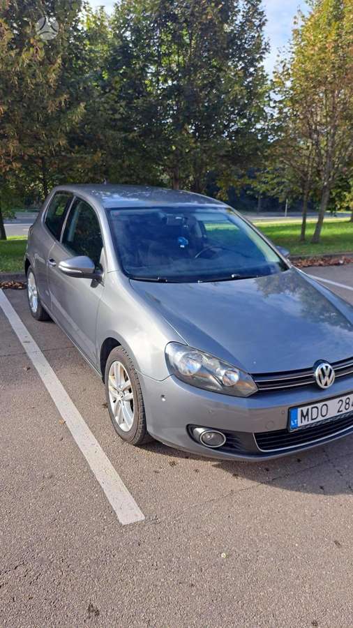 Volkswagen Golf - 4