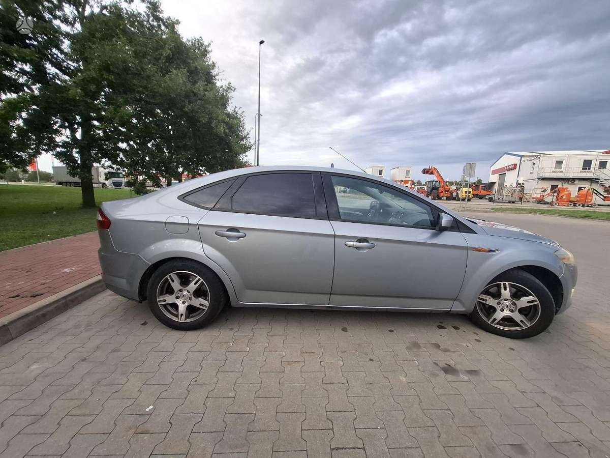 Ford Mondeo, 2.0 l., hatchback
