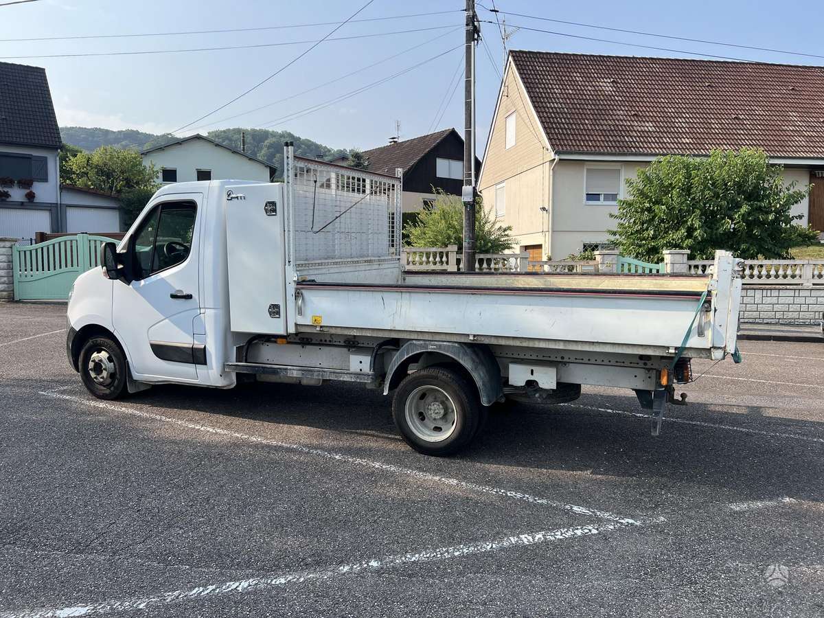 Nissan NV400, самосвалы