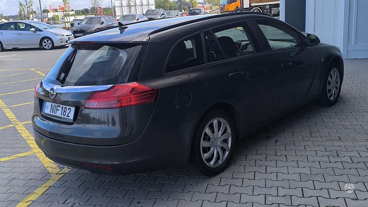 Opel Insignia, 2.0 l., wagon