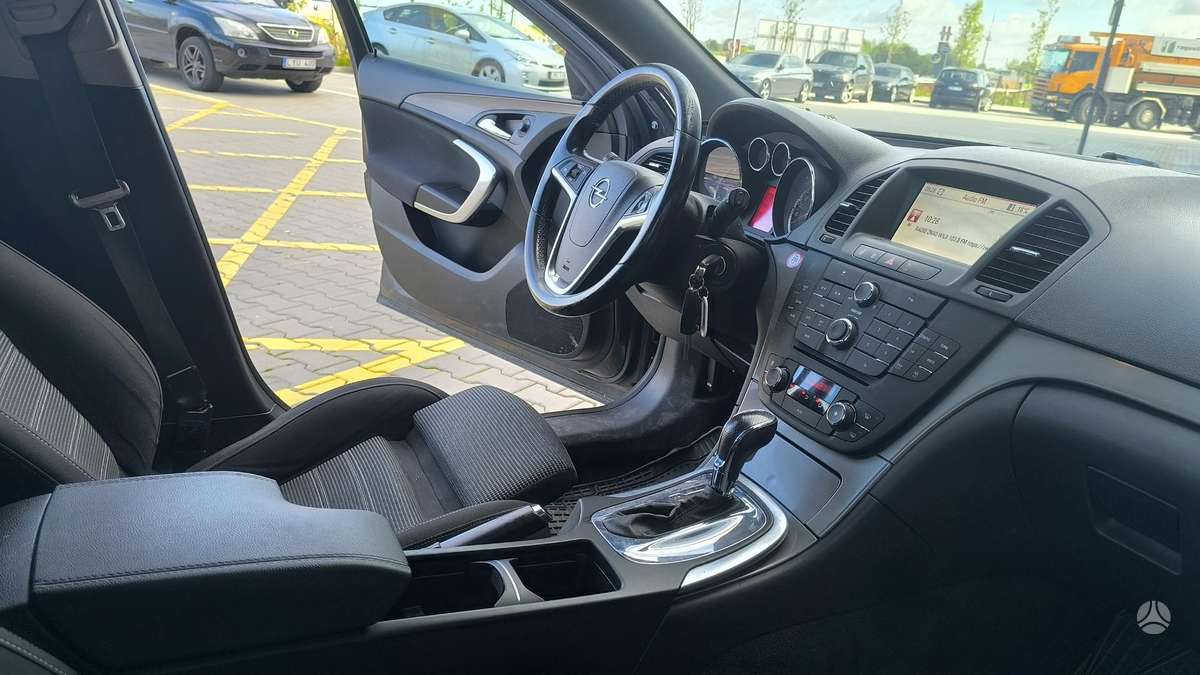 Opel Insignia, 2.0 l., wagon