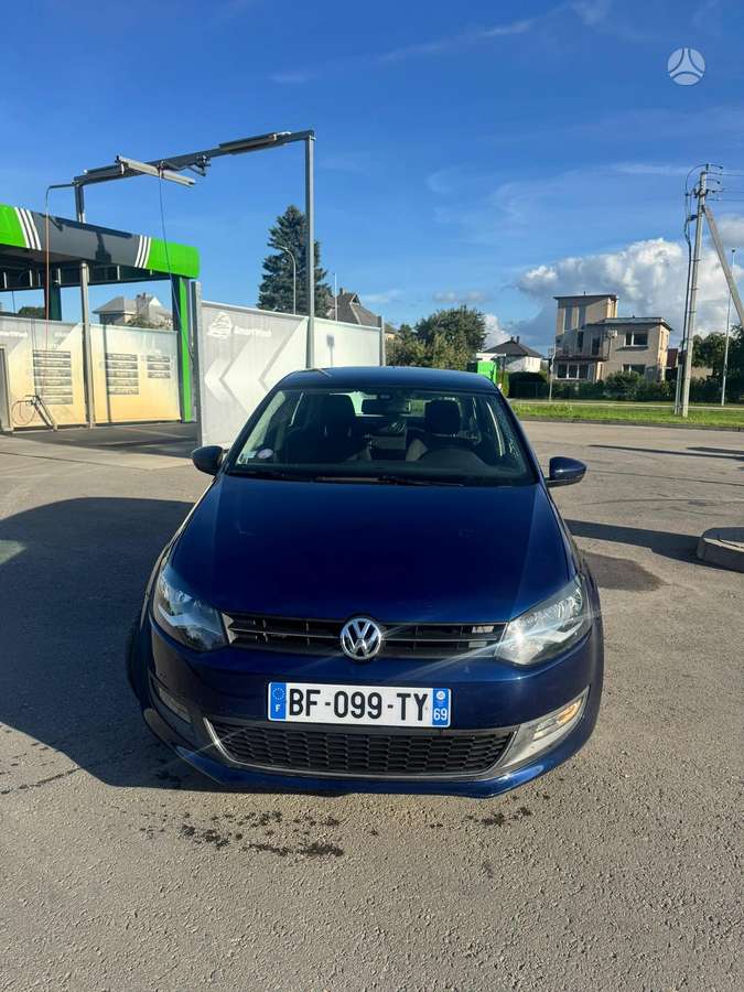 Volkswagen Polo - 1