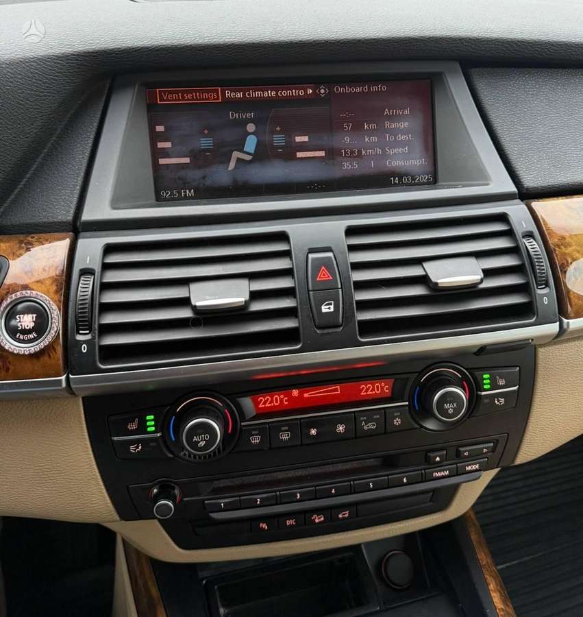 BMW X5, 3.0 l., off-road / crossover