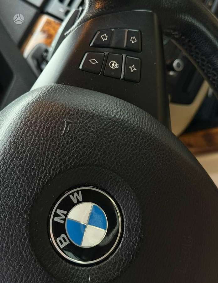 BMW X5, 3.0 l., off-road / crossover