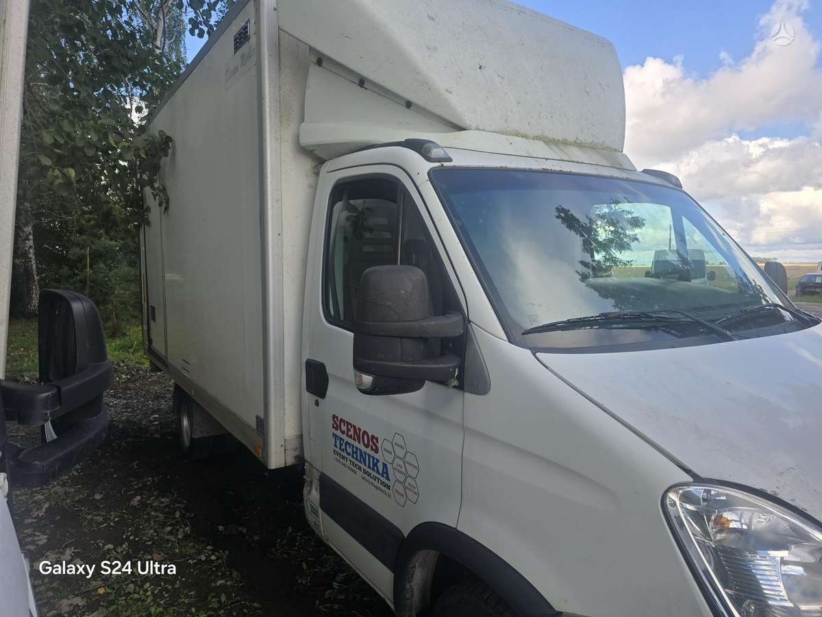 Iveco DAILY, preču