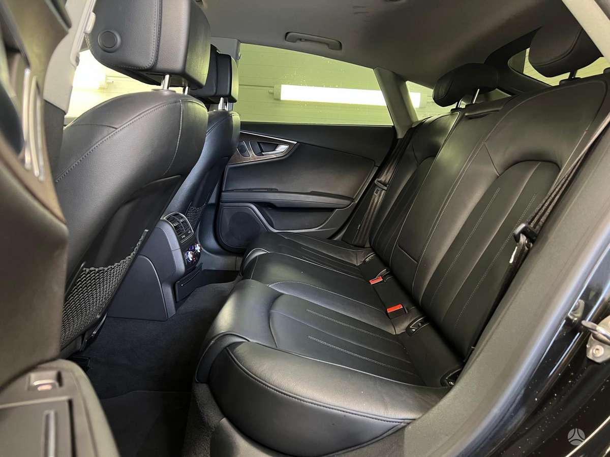 Audi A7, 3.0 l., hatchback