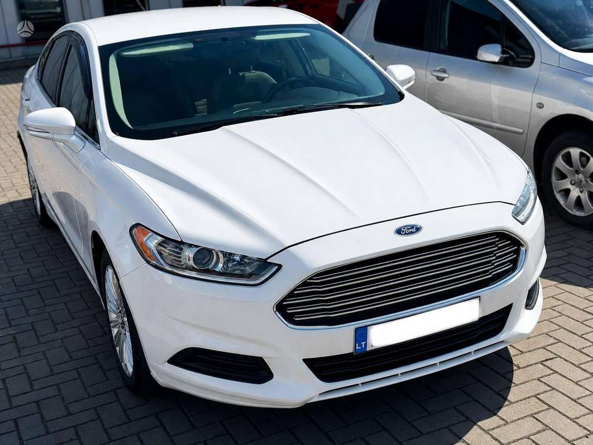 Ford Fusion - 2