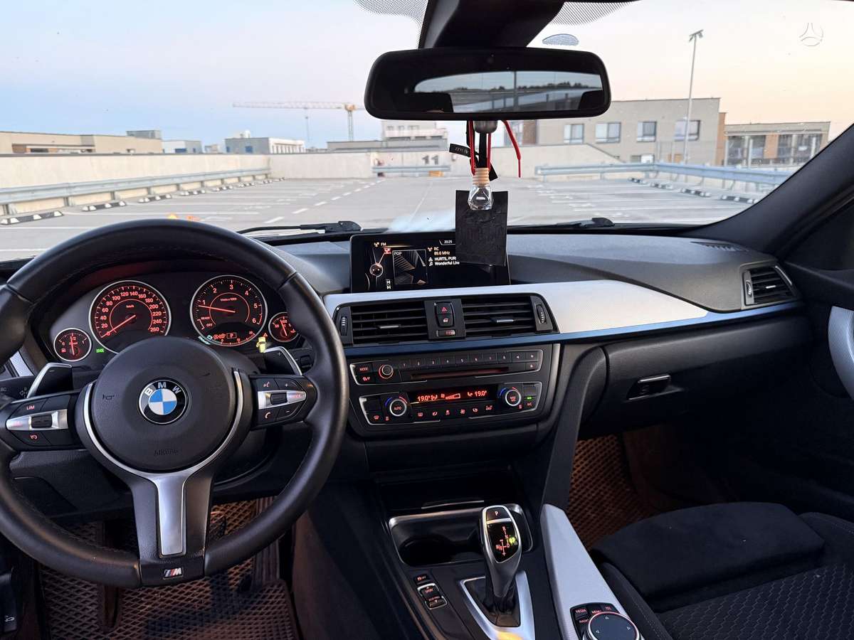 BMW 330, 3.0 l., Универсал