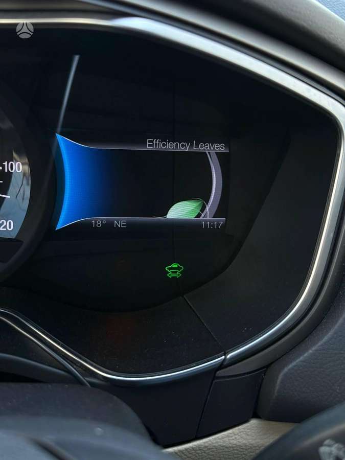 Ford Fusion - 12