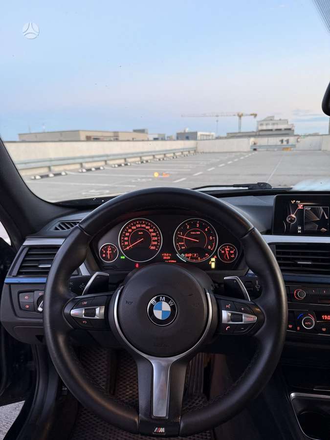 BMW 330, 3.0 l., wagon