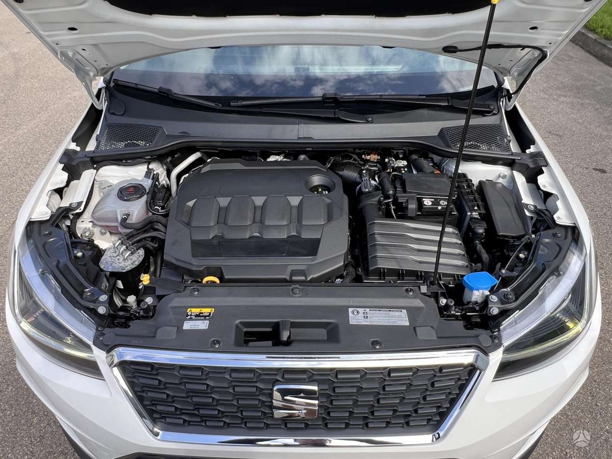 SEAT Arona - 12