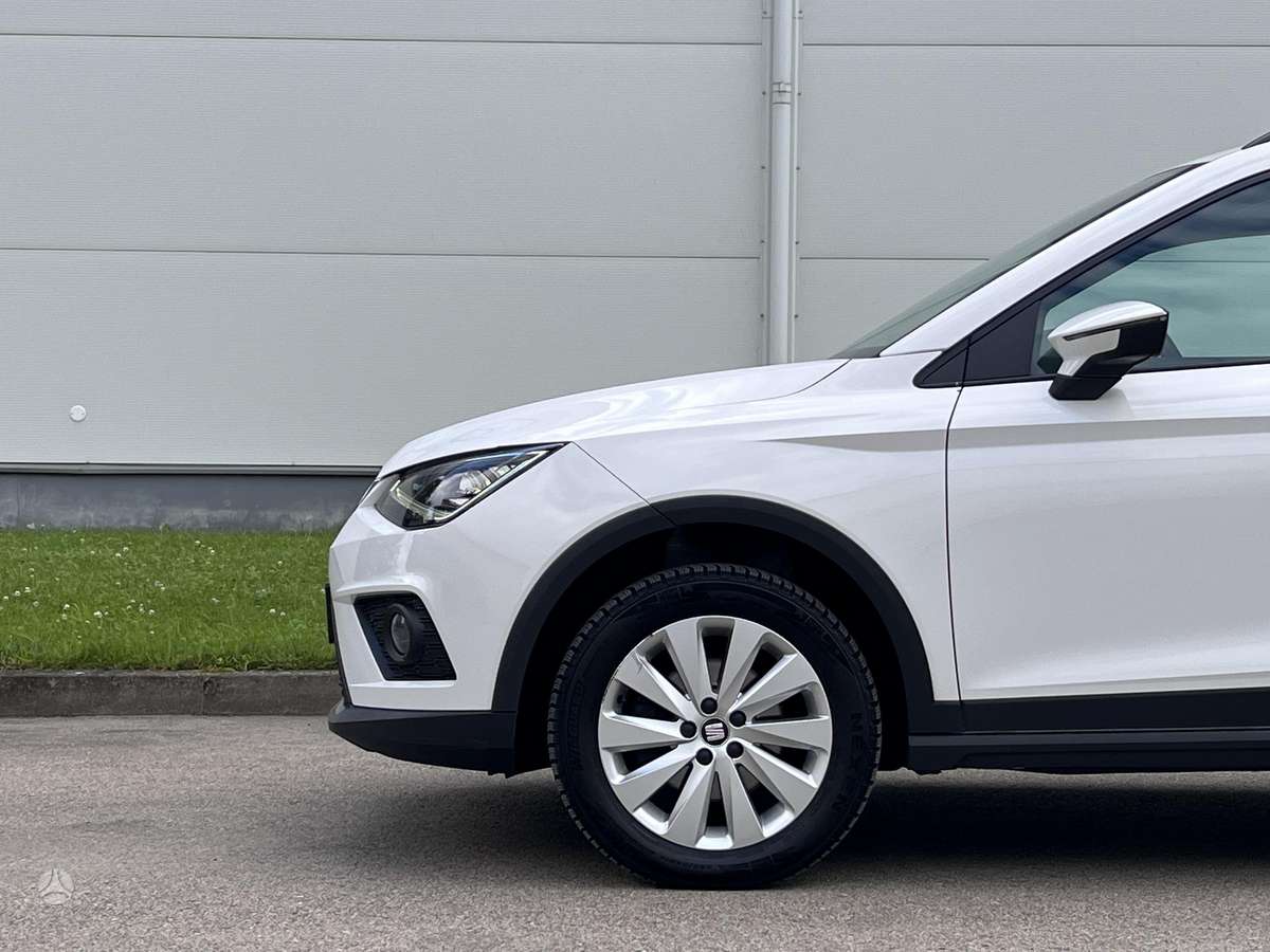 SEAT Arona - 10