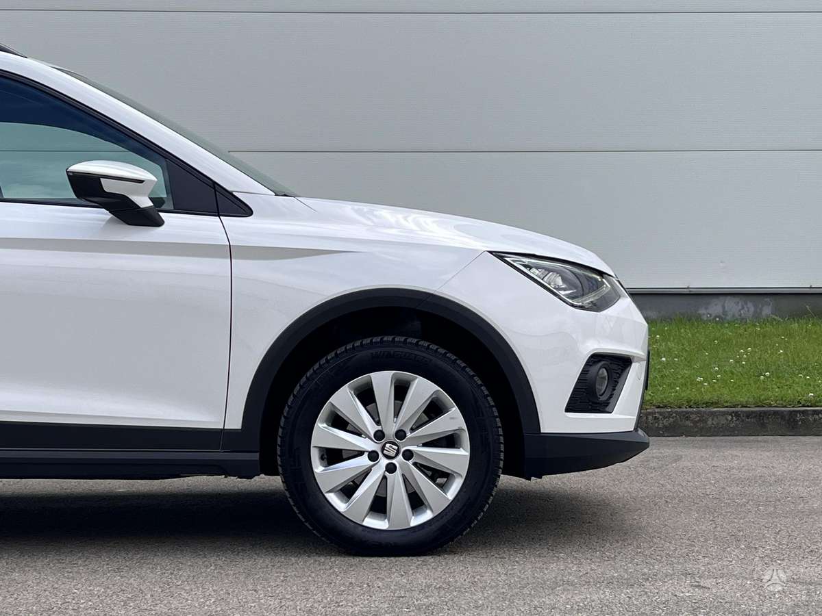 SEAT Arona - 9