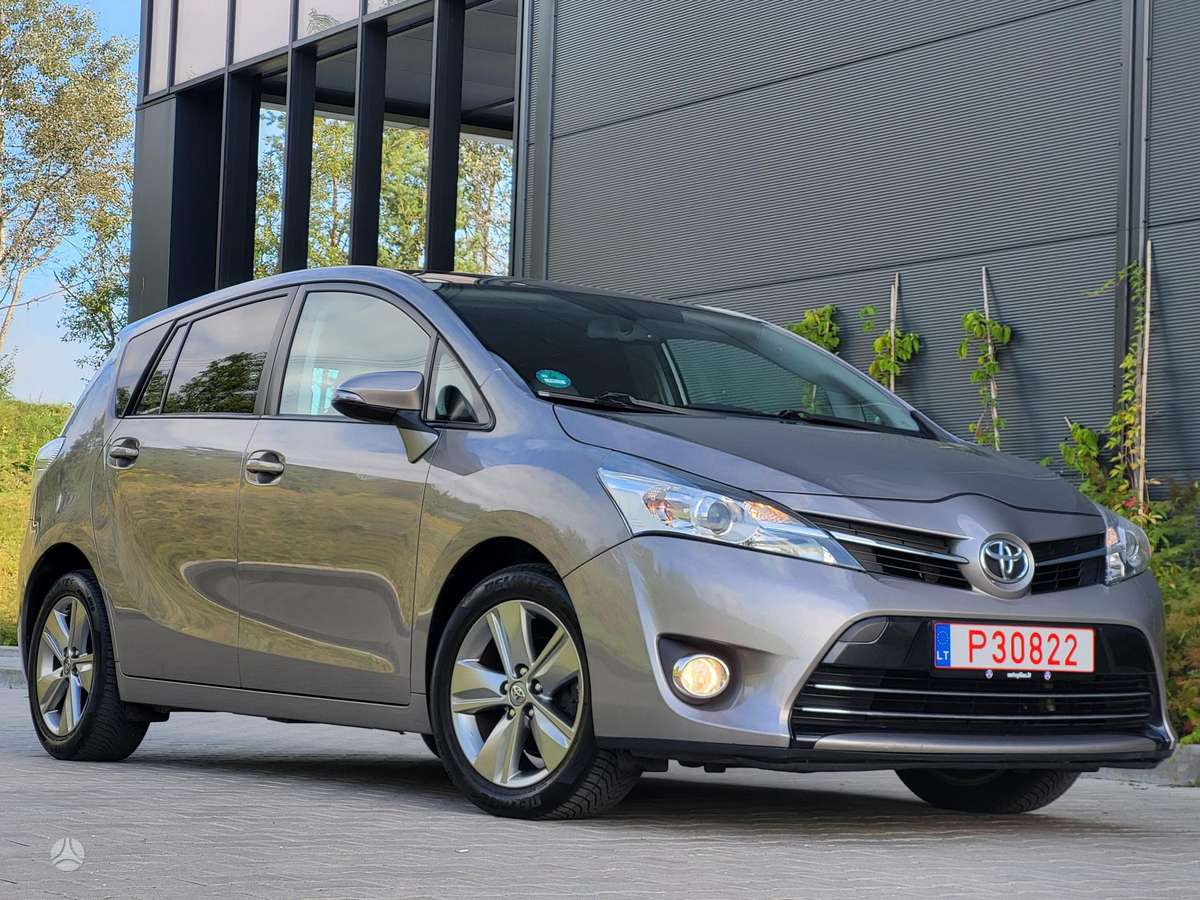 Toyota Verso - 4