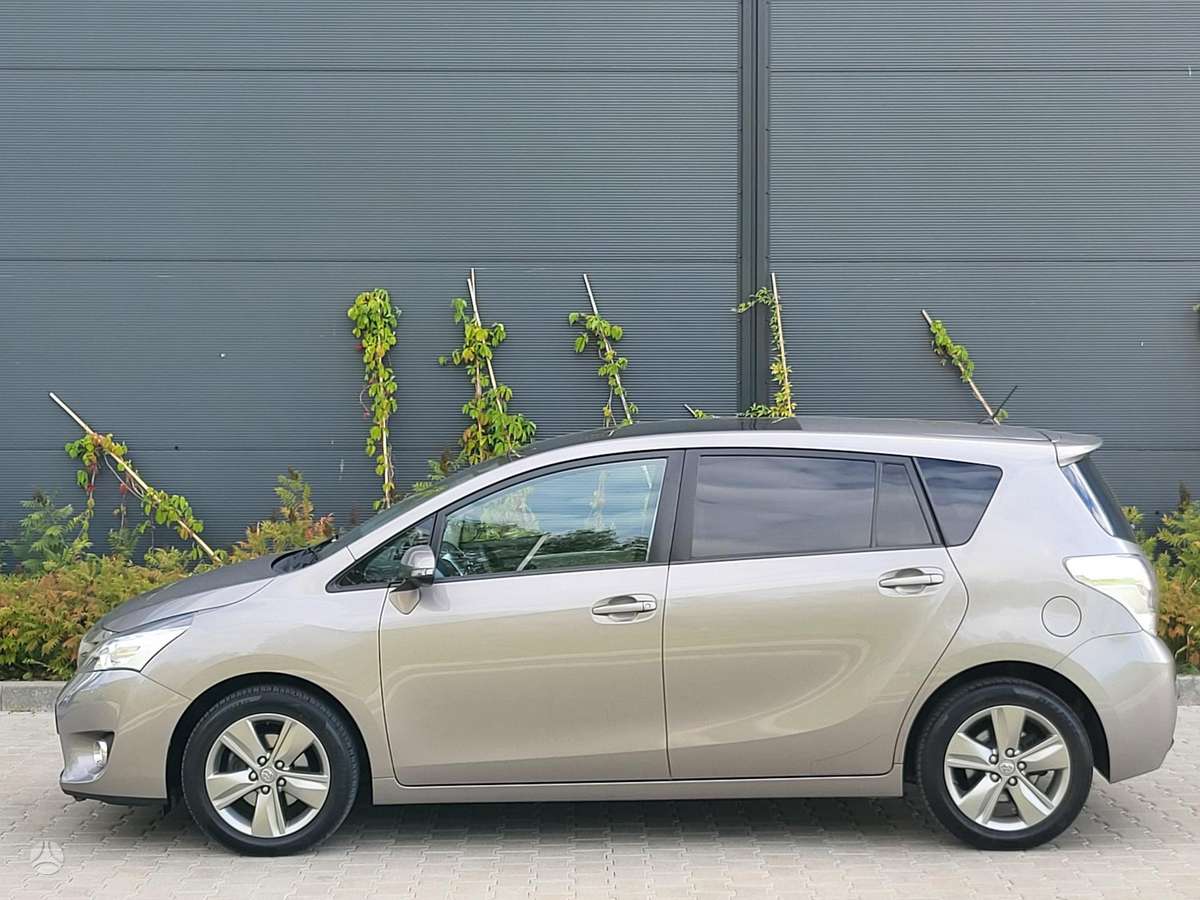 Toyota Verso - 10
