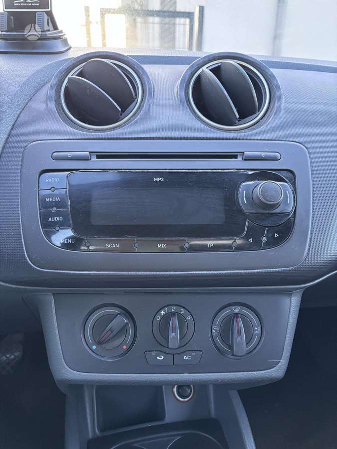 SEAT Ibiza - 6