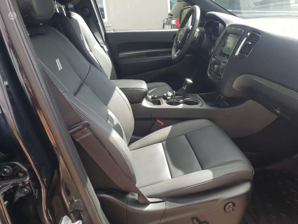 Dodge Durango, 5.7 l., off-road / crossover