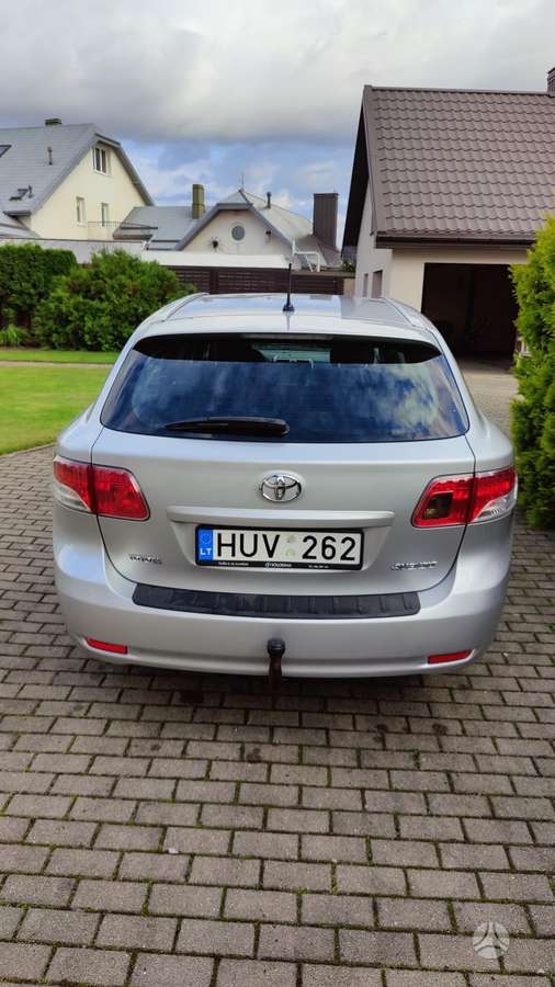 Toyota Avensis - 5