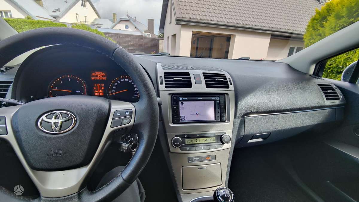 Toyota Avensis, 2.0 l., Универсал