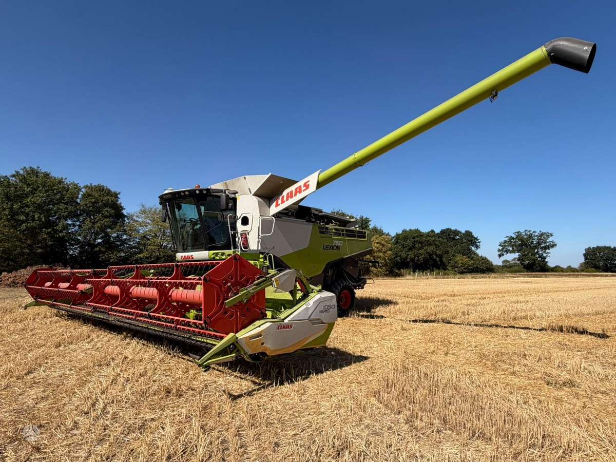 Claas Lexion 760, combine harvesters