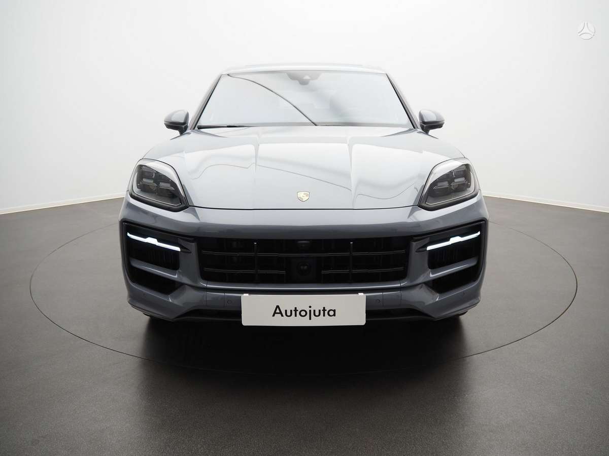 Porsche Cayenne - 2