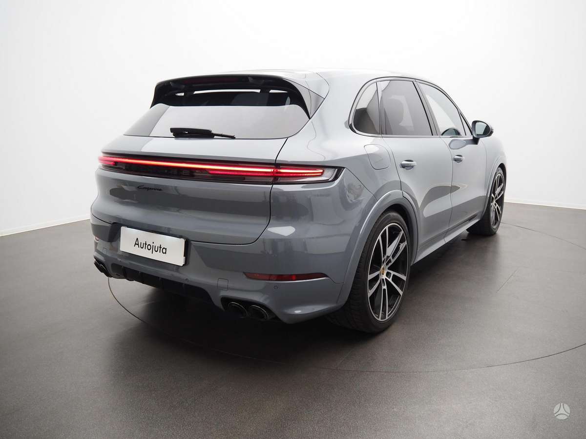 Porsche Cayenne - 4