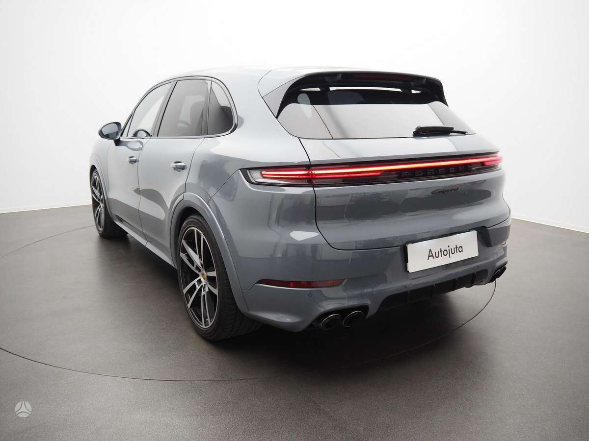 Porsche Cayenne - 6