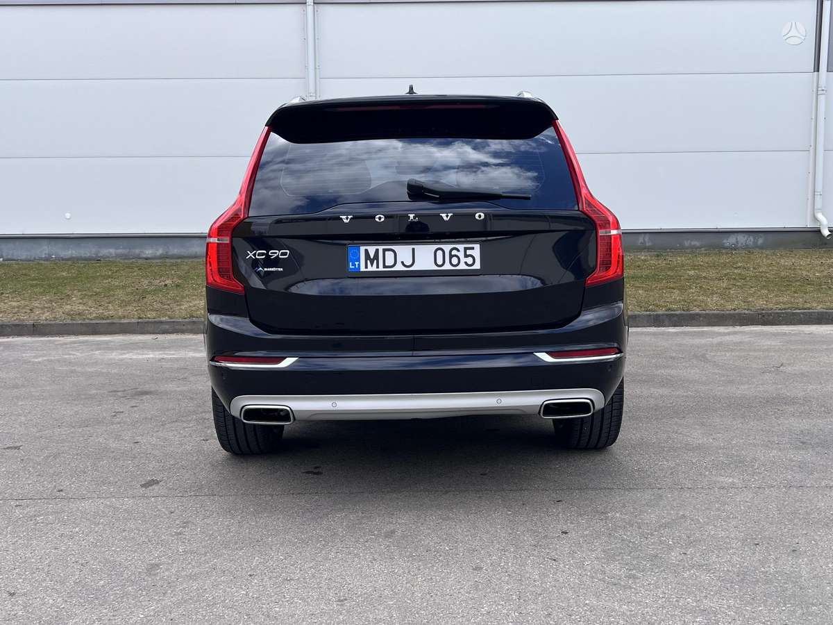 Volvo XC90 - 5