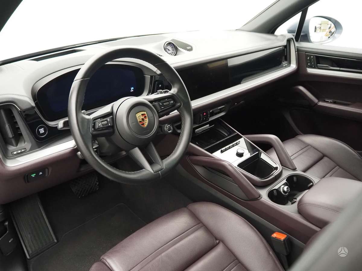 Porsche Cayenne - 9