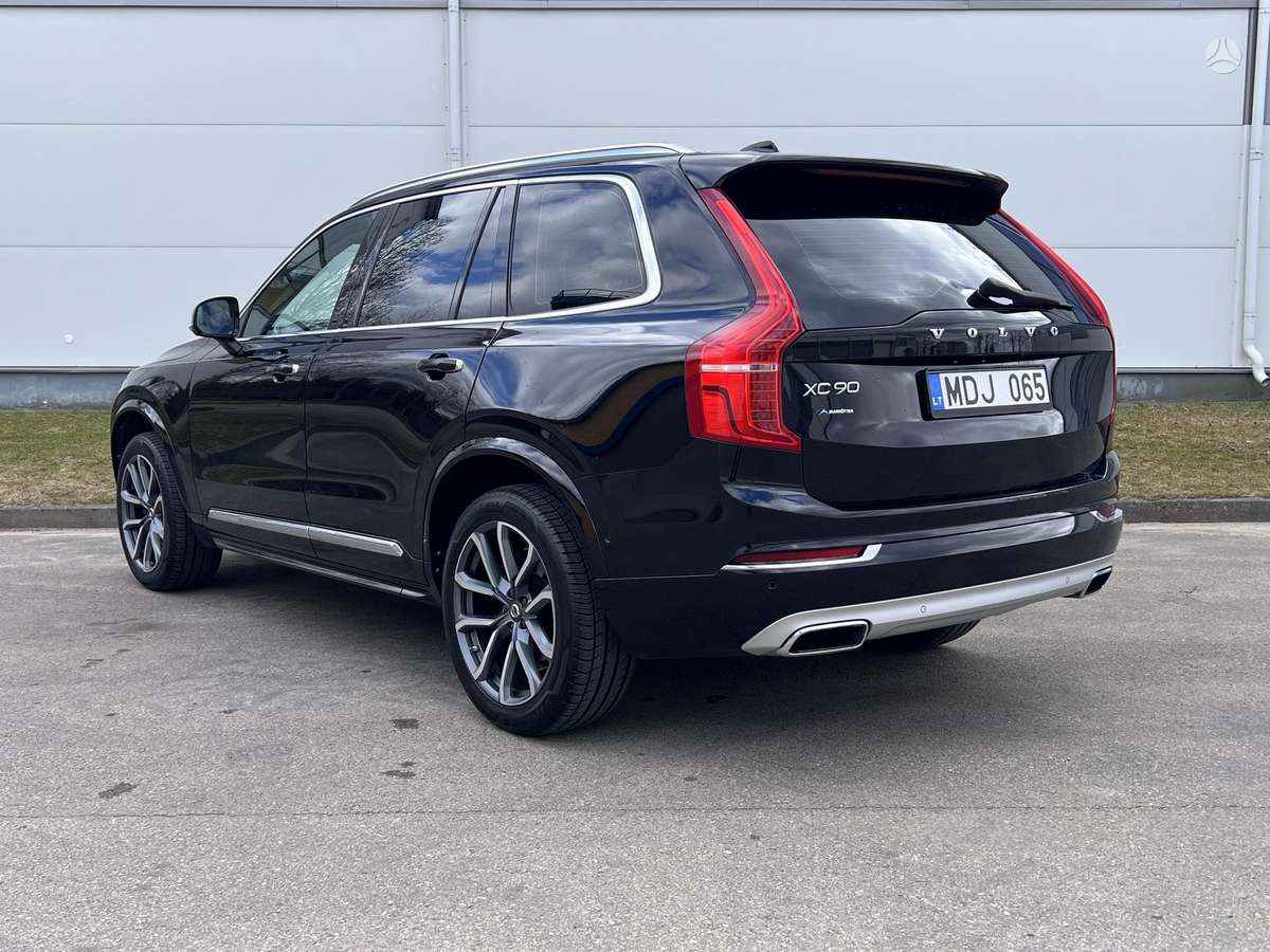 Volvo XC90 - 4