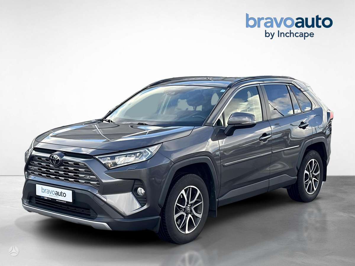 Toyota RAV4 - 1