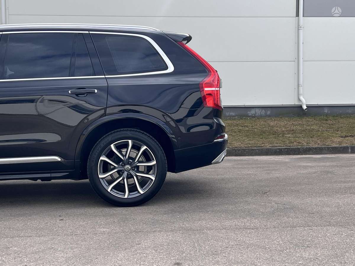 Volvo XC90 - 12