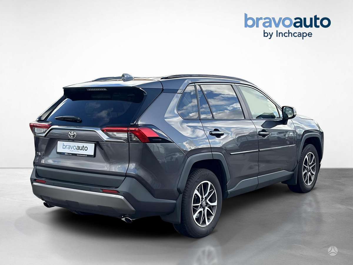 Toyota RAV4 - 5