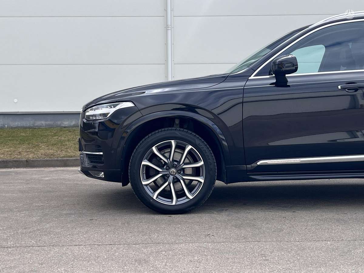 Volvo XC90 - 11