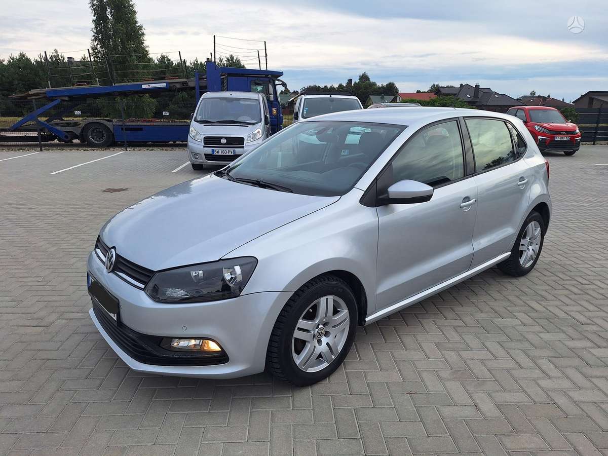 Volkswagen Polo - 2