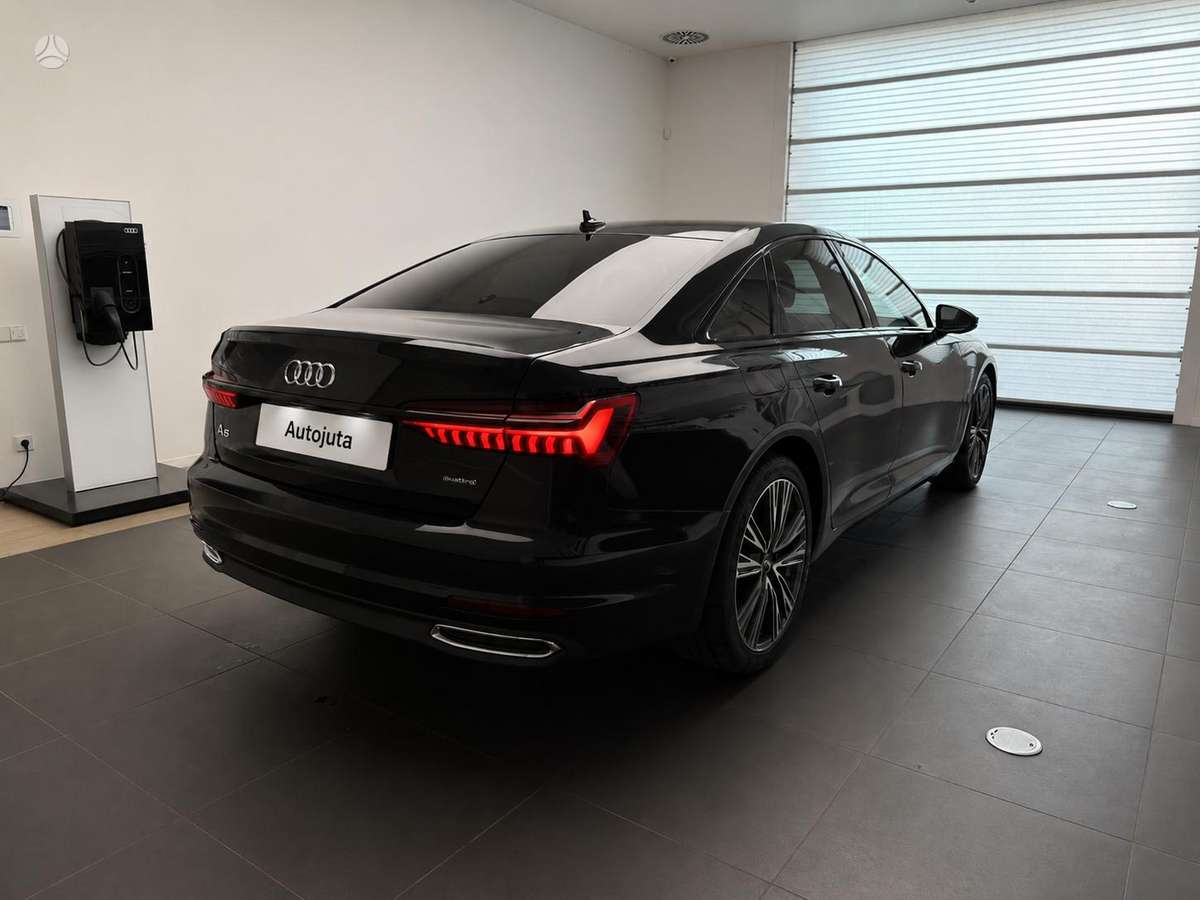 Audi A6, 2.0 l., Седан