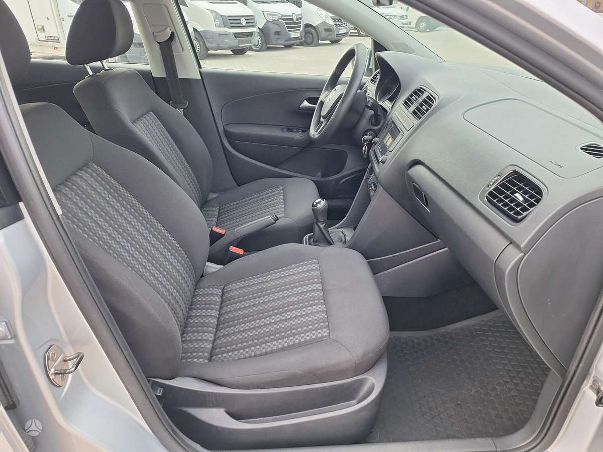 Volkswagen Polo - 5