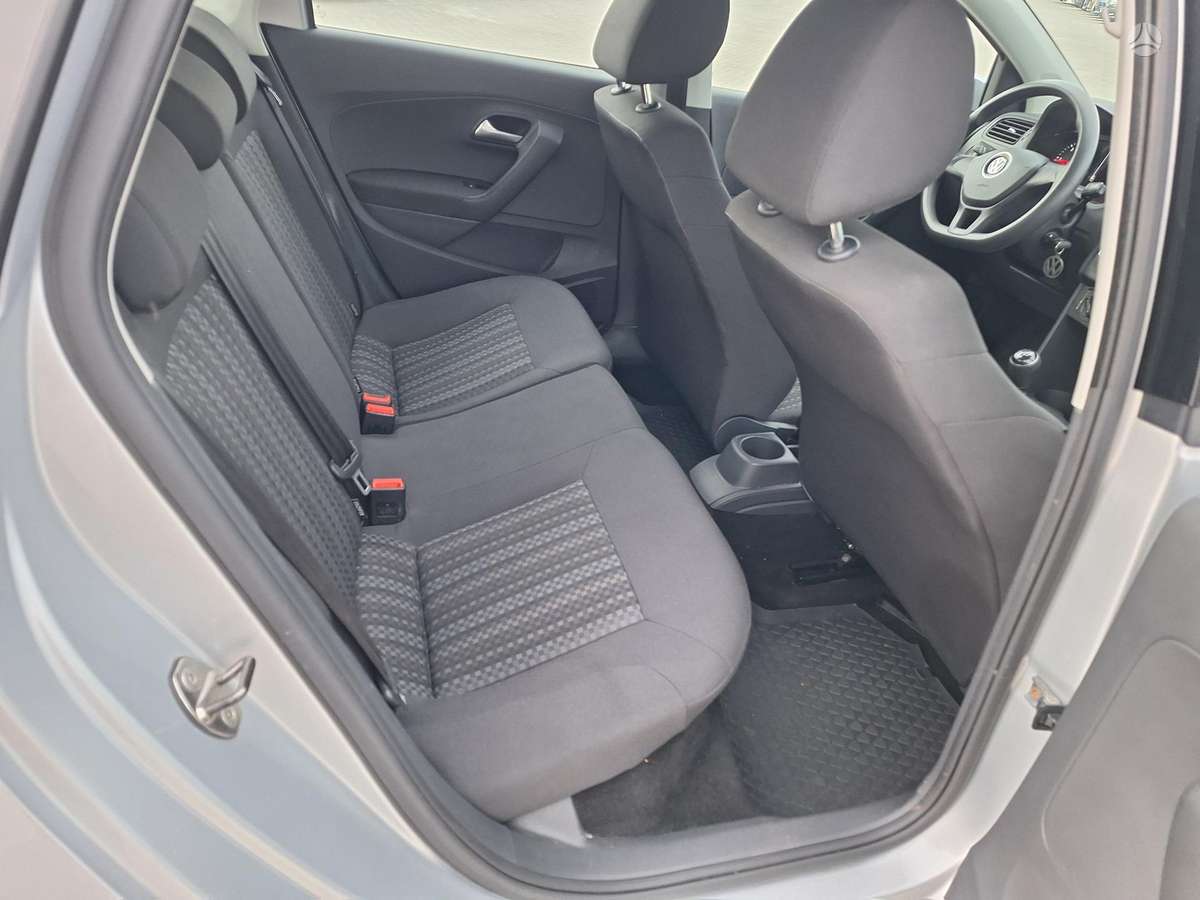 Volkswagen Polo - 8