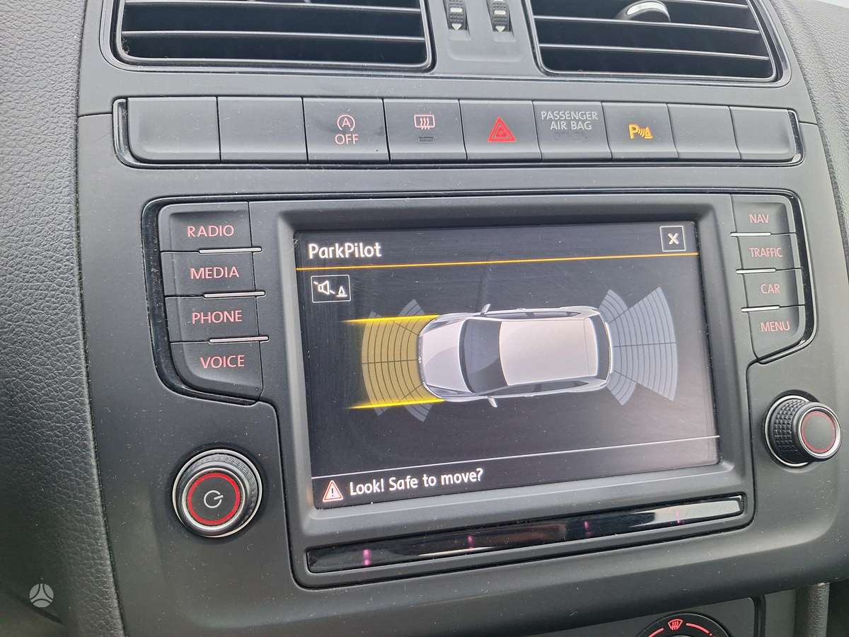 Volkswagen Polo - 12