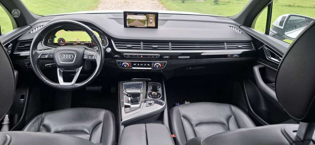 Audi Q7, 3.0 l., off-road / crossover