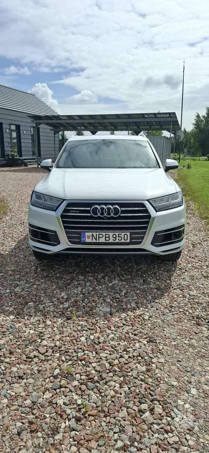 Audi Q7, 3.0 l., off-road / crossover